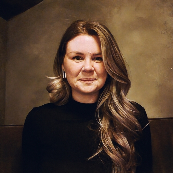 Meet your Posher, Norah - Picture 1 of 1